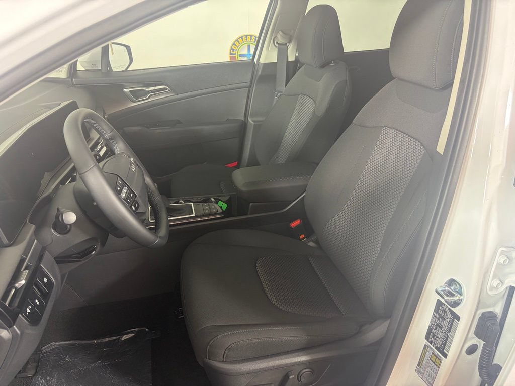 New 2026 Kia Sportage LX w/ LX Convenience Package AWD/4WD image 11
