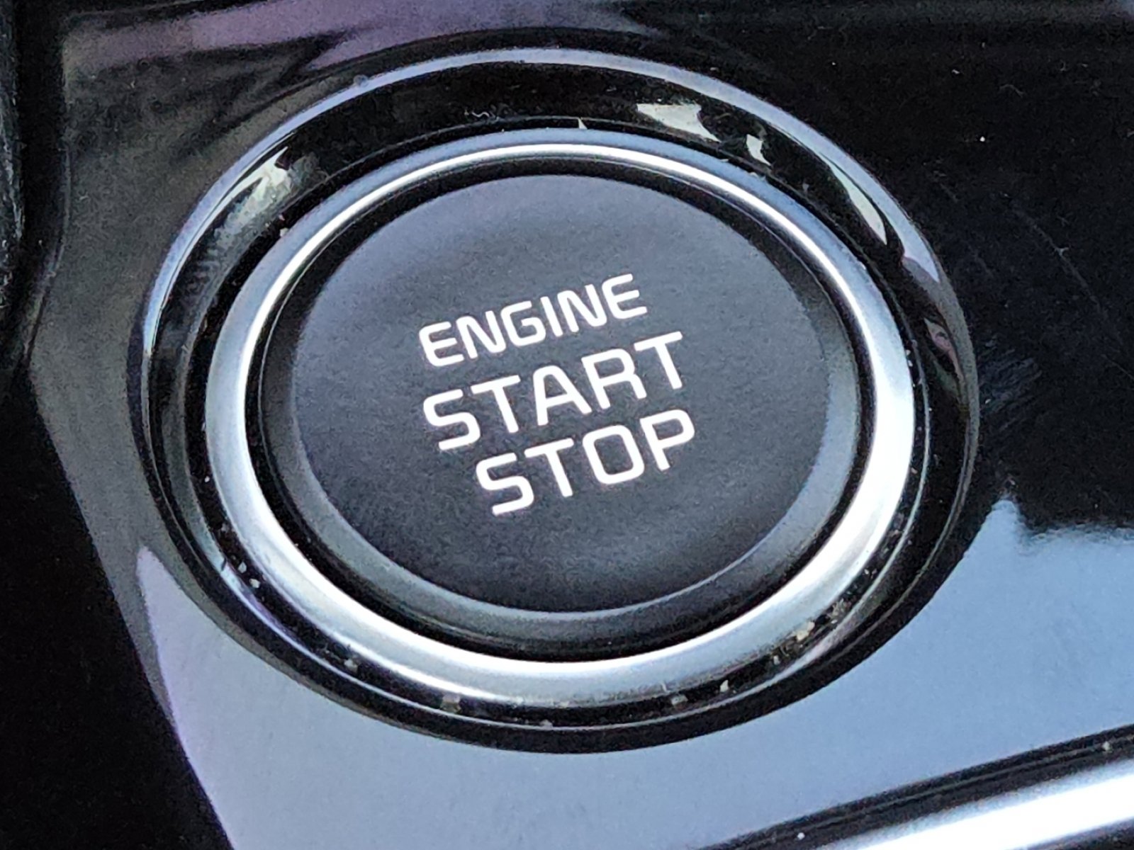 Used 2025 Kia Sportage X-Line w/ Premium Package image 36