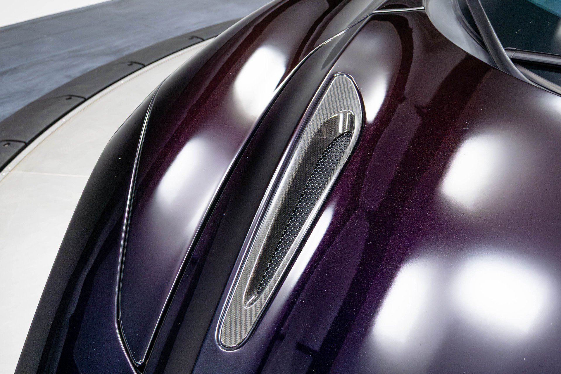 Used 2019 McLaren 720S Luxury RWD image 40