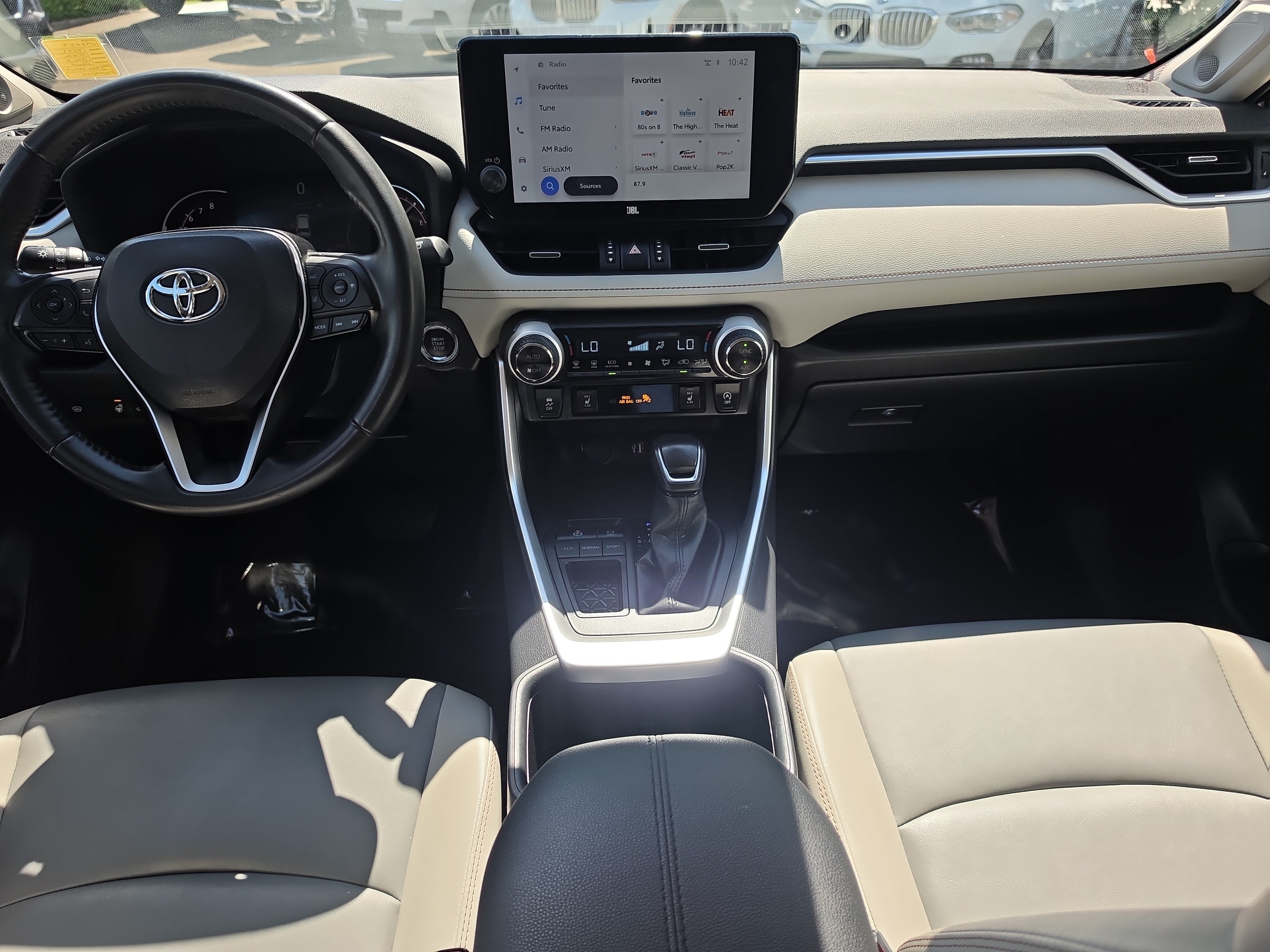 Used 2023 Toyota RAV4 XLE Premium FWD image 13