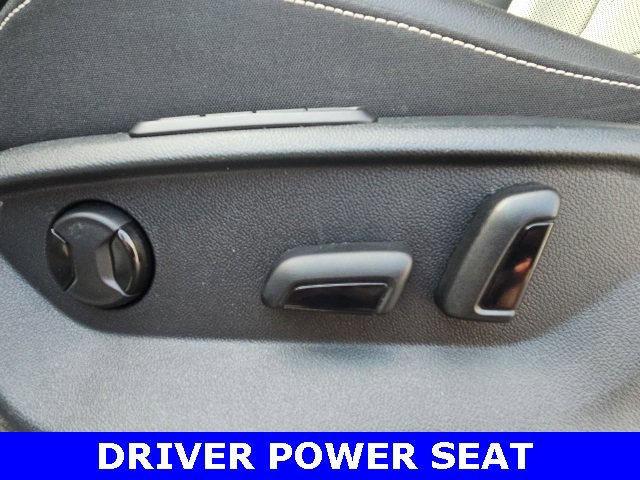 Used 2022 Volkswagen Tiguan SEL R-Line image 18