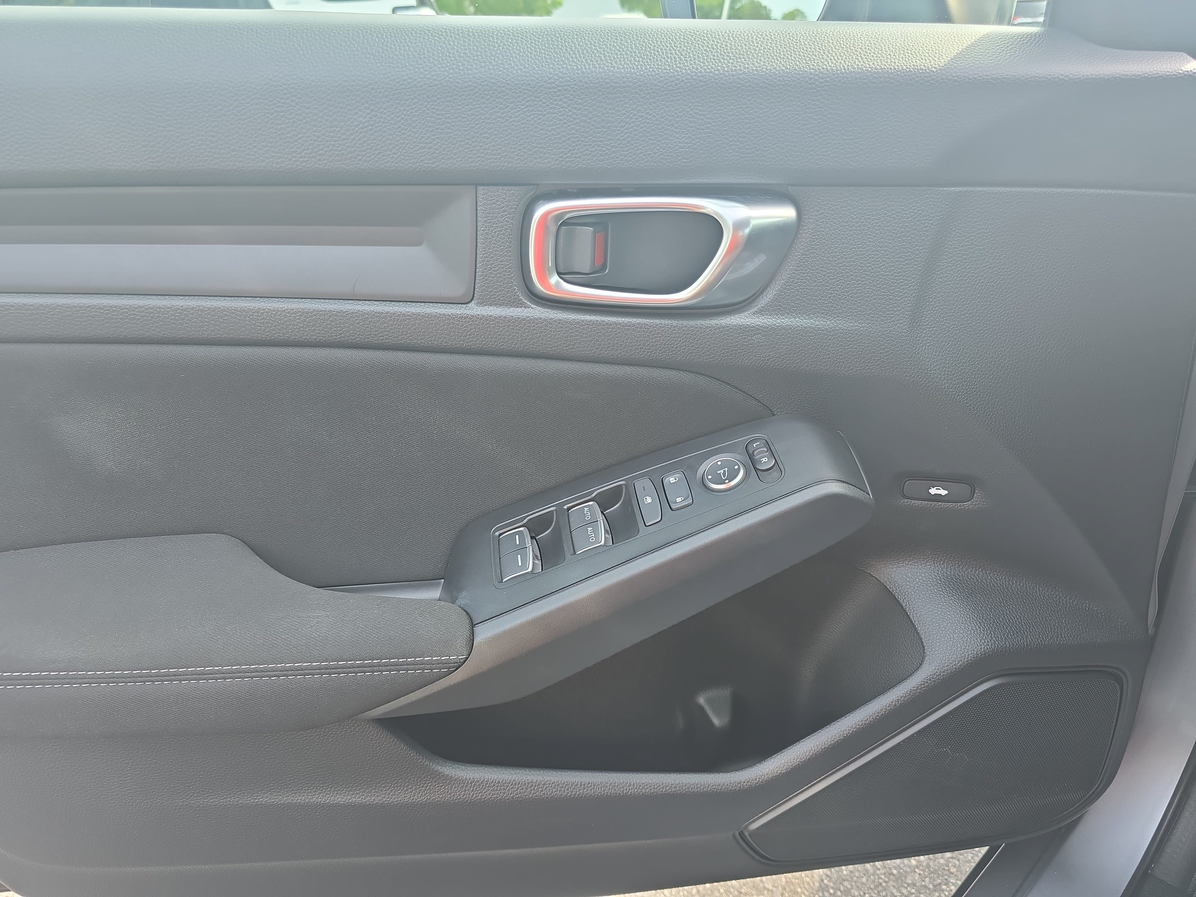Used 2024 Honda Civic LX image 25