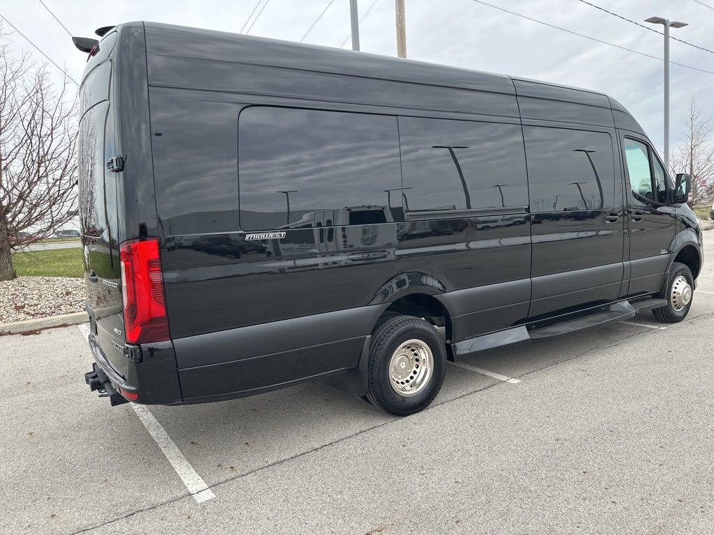 Used 2023 Mercedes-Benz Sprinter 3500 image 24
