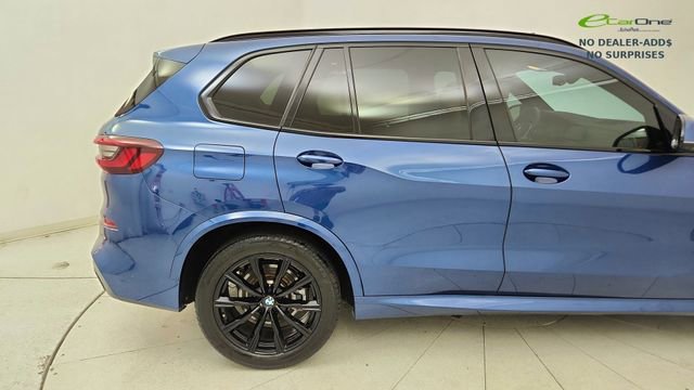 Used 2023 BMW X5 xDrive40i w/ M Sport Package AWD/4WD image 12