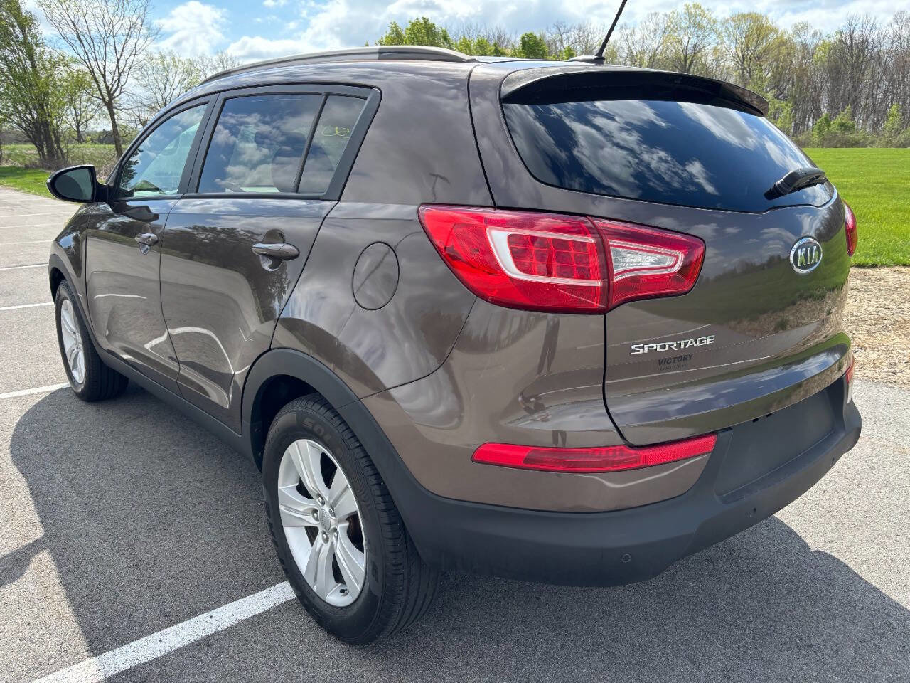 Used 2011 Kia Sportage LX w/ Convenience Pkg FWD image 5
