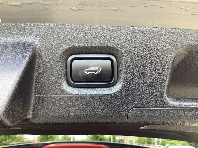 Used 2023 Hyundai Santa Fe Limited AWD/4WD image 23