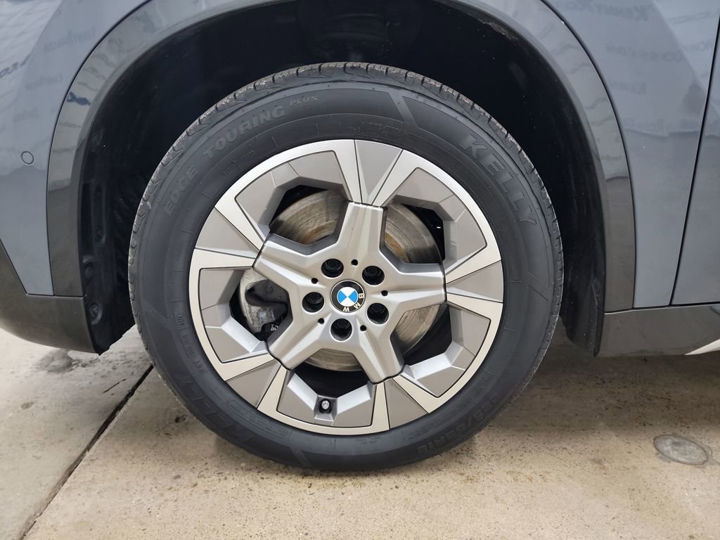 Used 2023 BMW X1 xDrive28i w/ Premium Package image 16