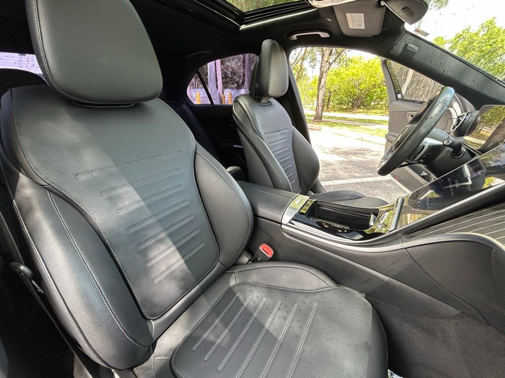 Used 2023 Mercedes-Benz C 300 Sedan image 29