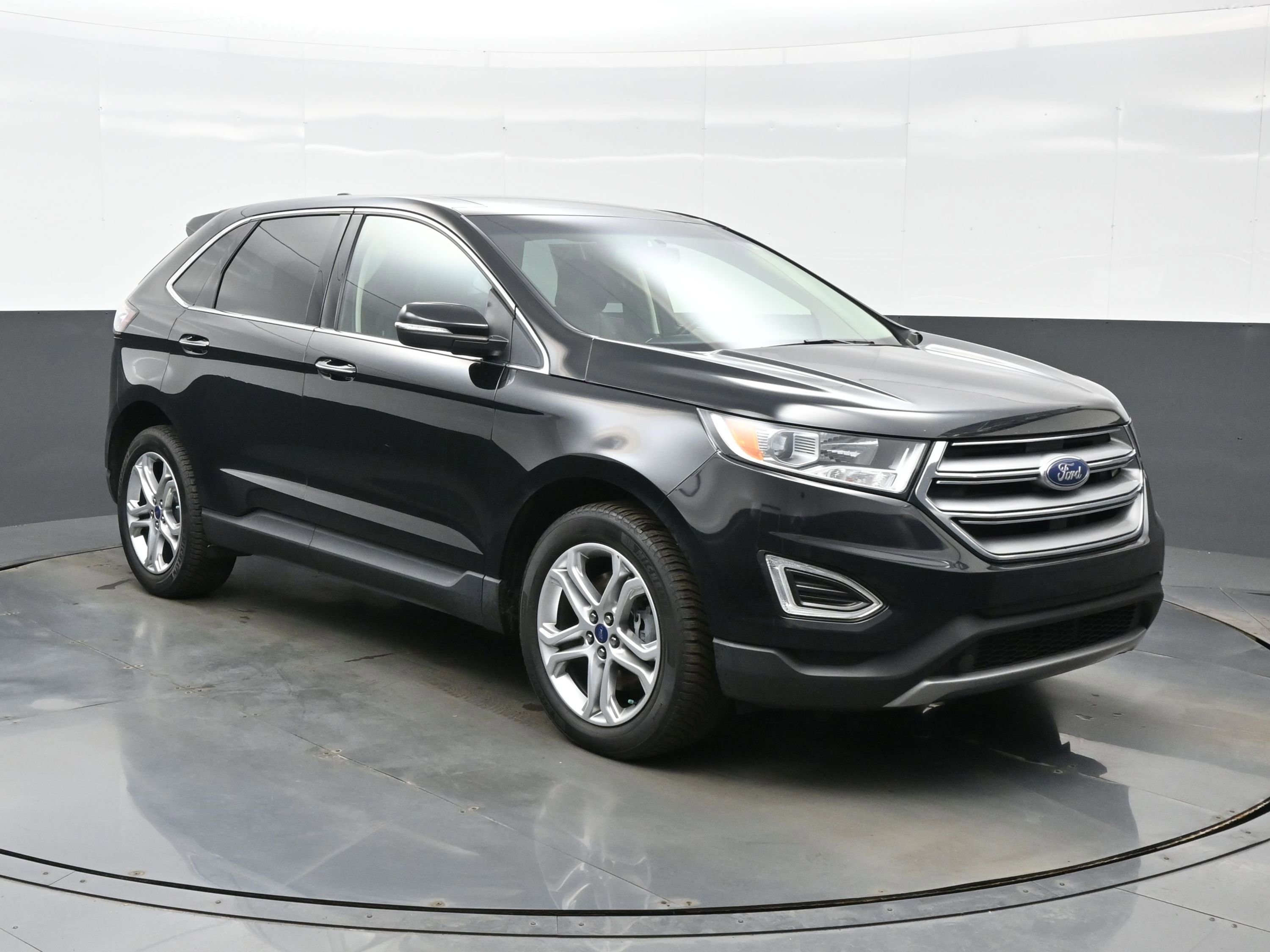 Used 2017 Ford Edge Titanium w/ Canadian Touring Package AWD/4WD image 8