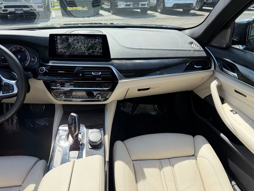 Used 2017 BMW 540i xDrive image 29