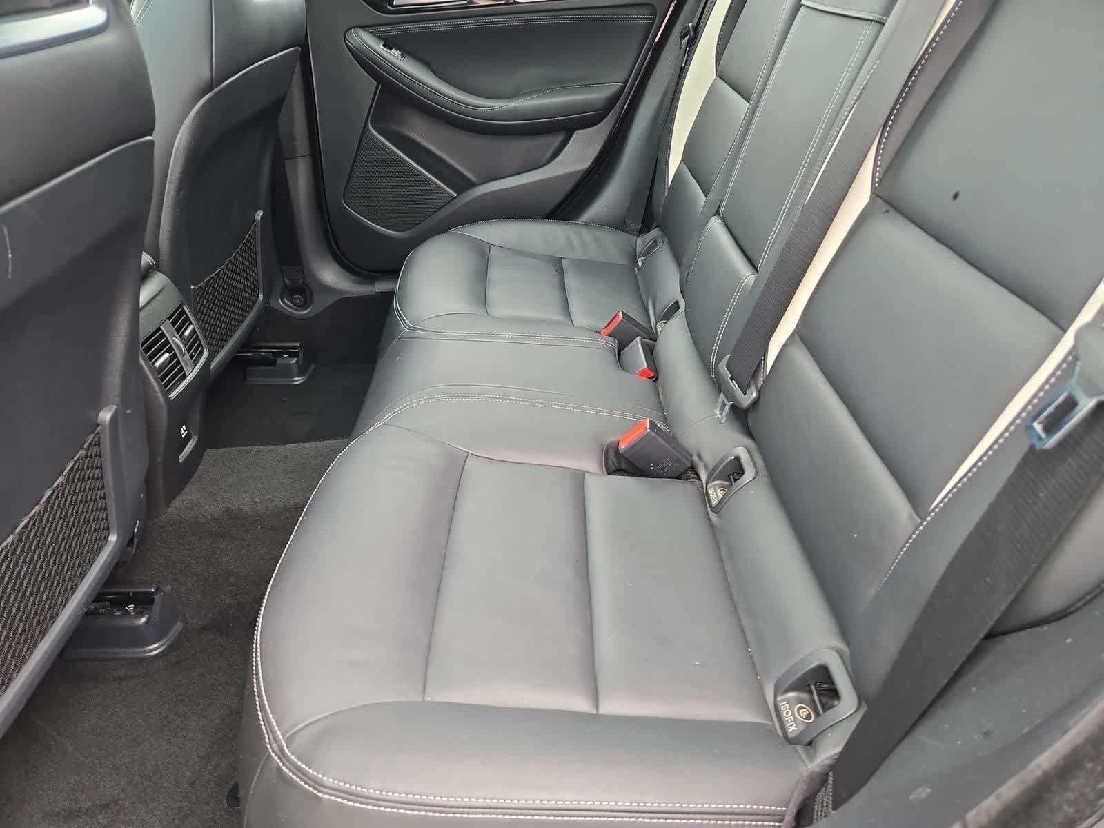 Used 2017 INFINITI QX30 Sport w/ Sport Leather Package FWD image 18