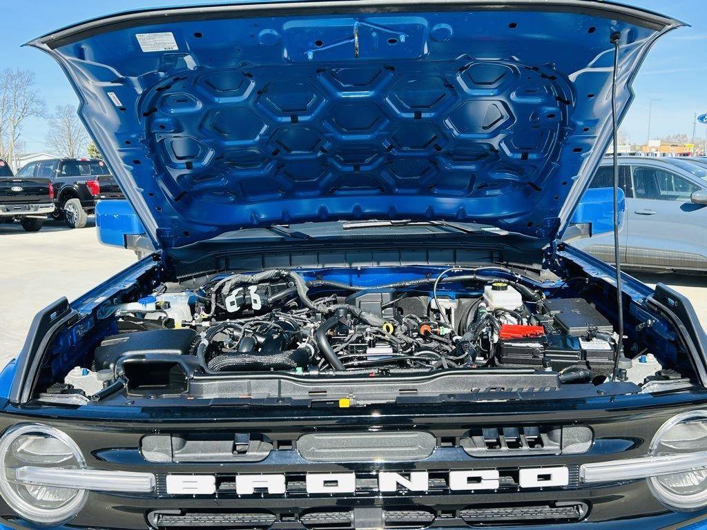Used 2023 Ford Bronco Outer Banks image 41