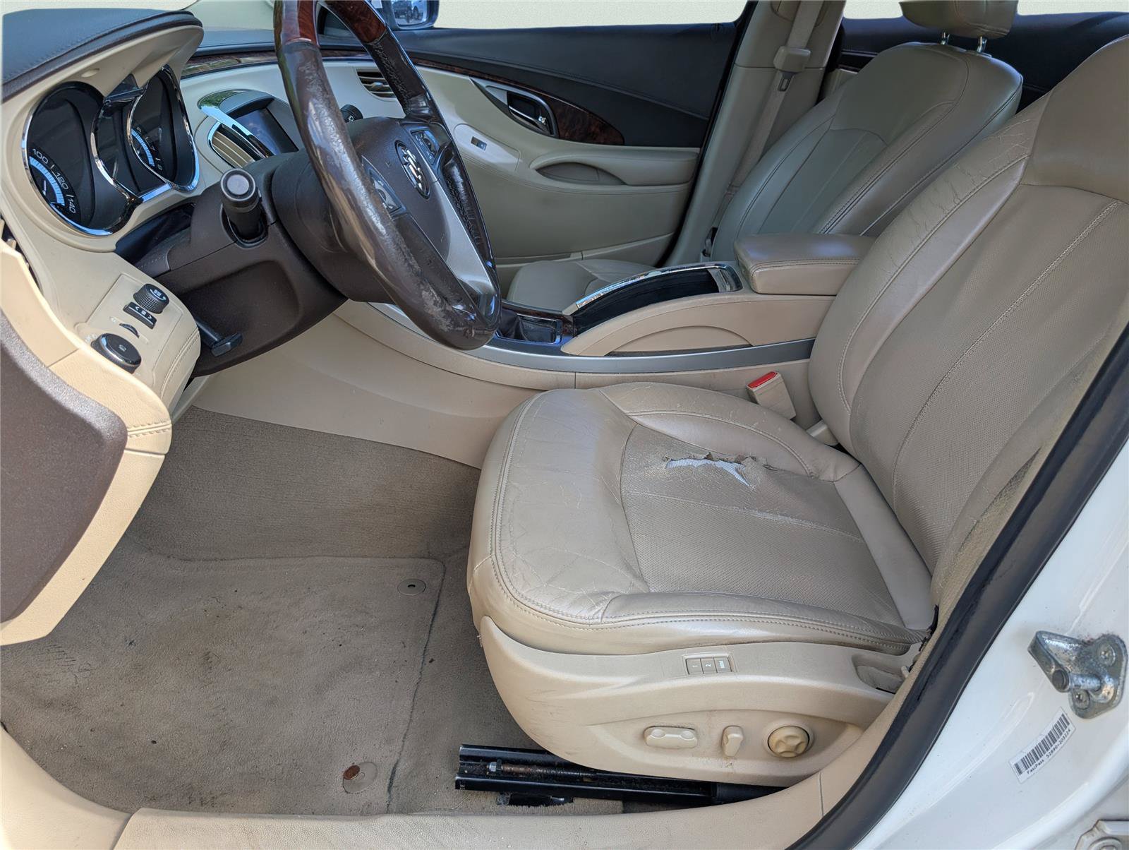 Used 2012 Buick LaCrosse Premium w/ Driver Confidence Package FWD image 9