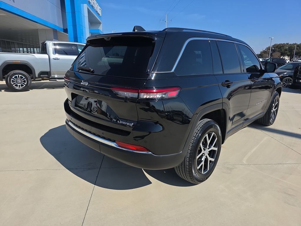 Used 2023 Jeep Grand Cherokee Limited w/ Luxury Tech Group II image 20