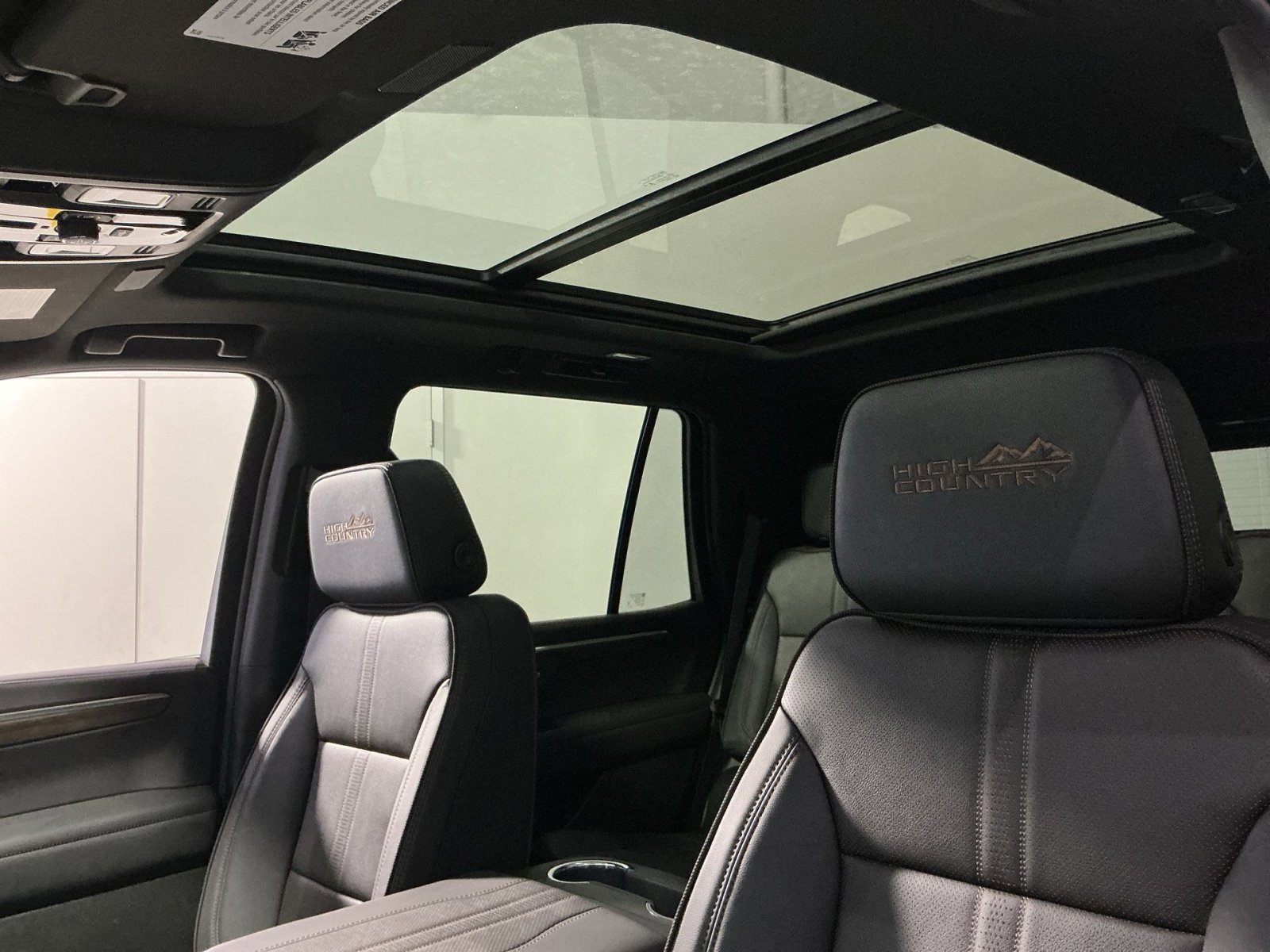 New 2026 Chevrolet Tahoe High Country w/ Sun And Tow Package image 31