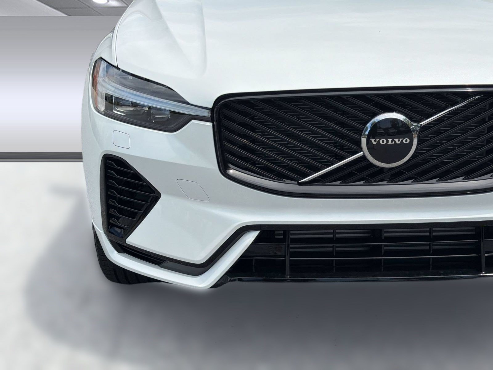 New 2026 Volvo XC60 T8 Core w/ Climate Package AWD/4WD image 12