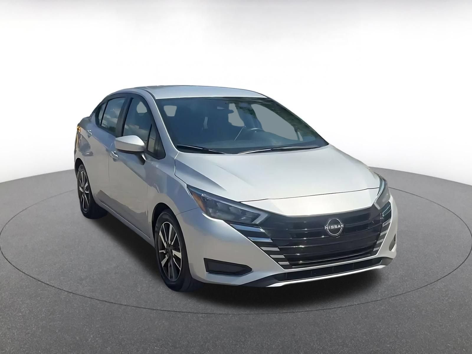 Used 2025 Nissan Versa SV FWD image 3