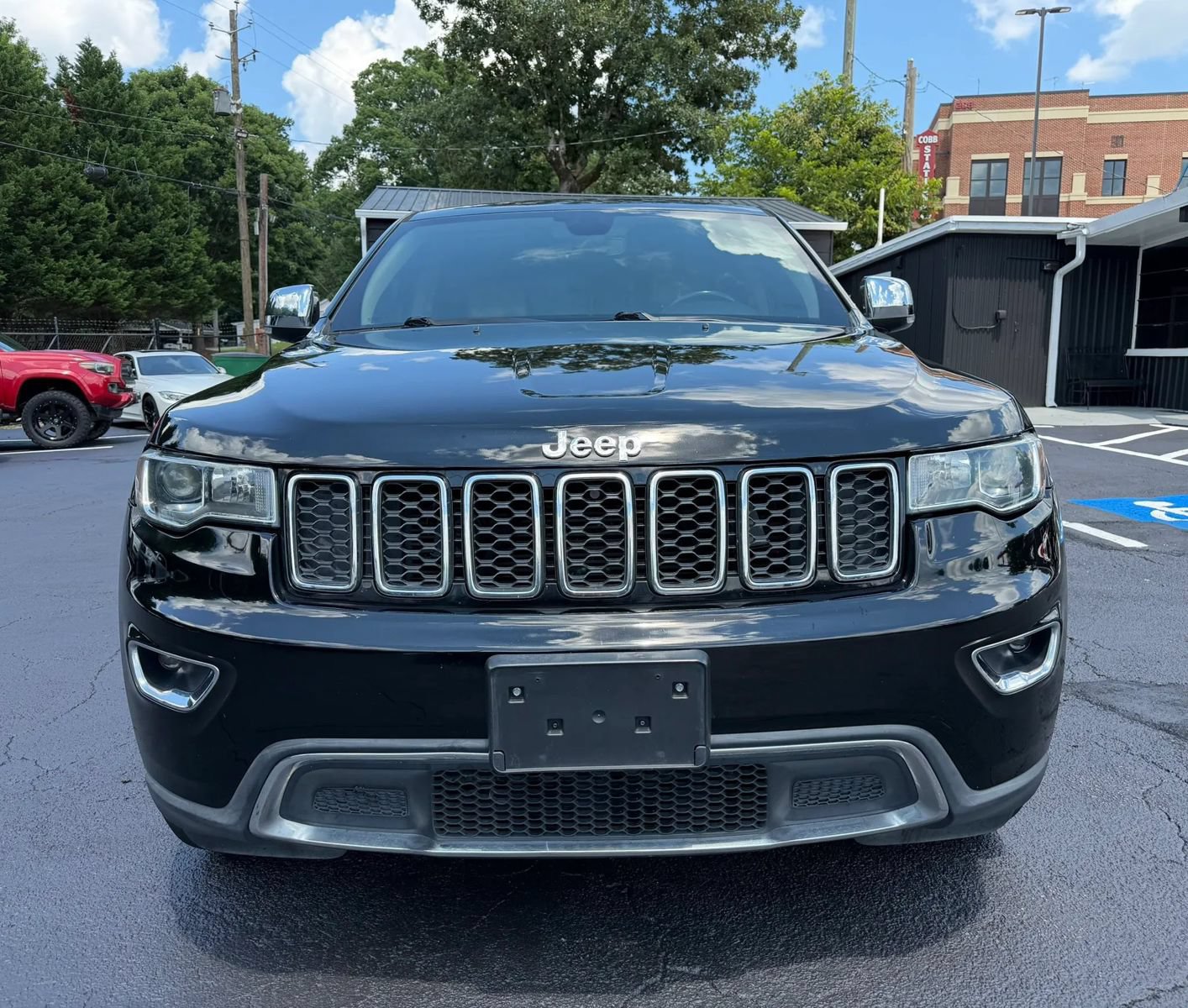 Used 2018 Jeep Grand Cherokee Limited RWD image 10