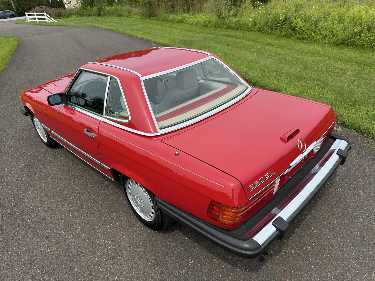 Used 1988 Mercedes-Benz 560 SL image 18