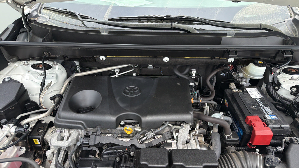 Used 2020 Toyota RAV4 Limited AWD/4WD image 23
