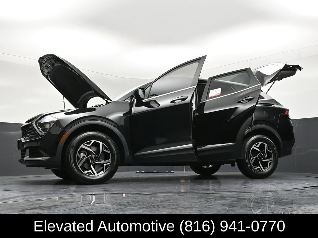 Used 2023 Kia Sportage LX image 35