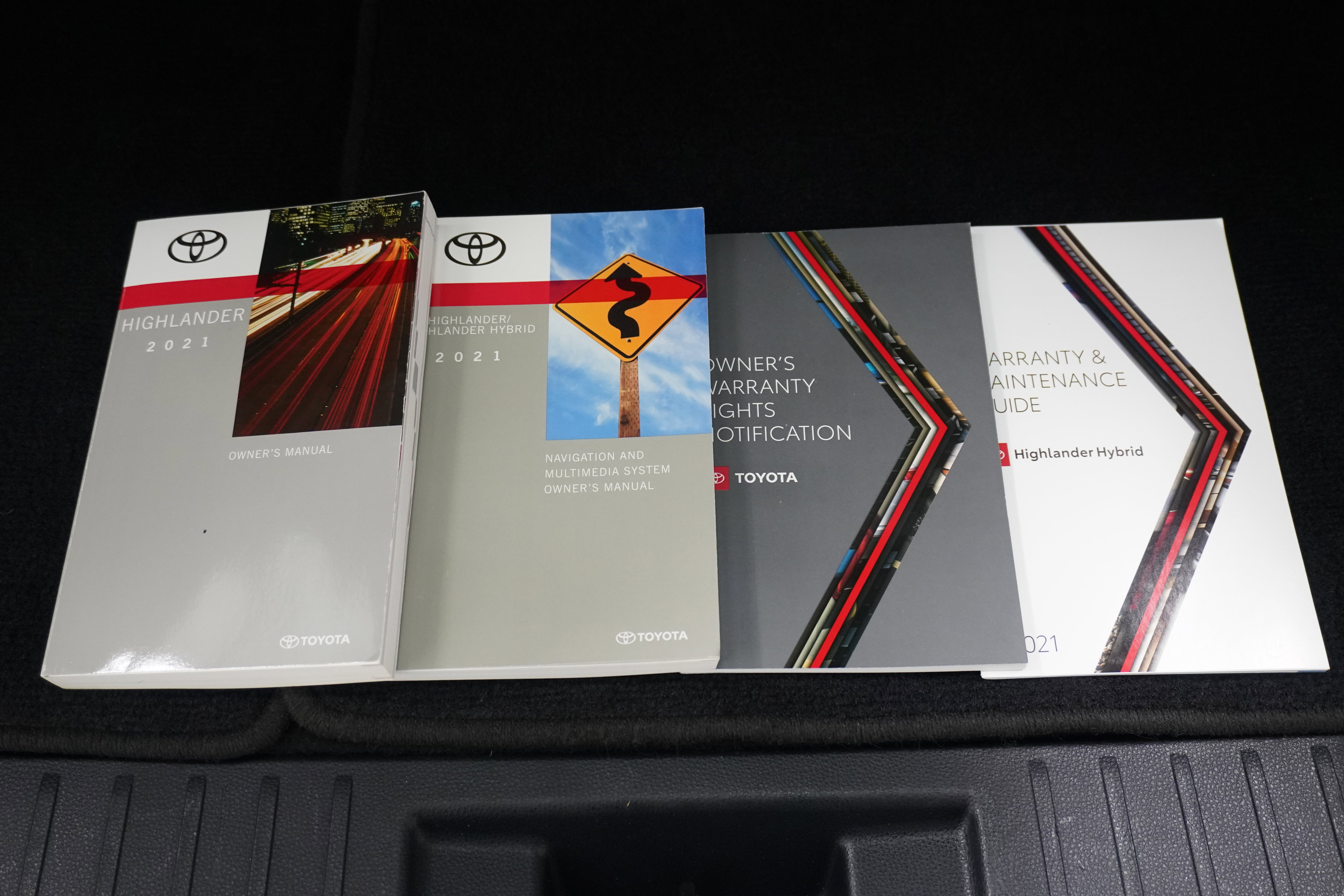 Used 2021 Toyota Highlander Limited image 30