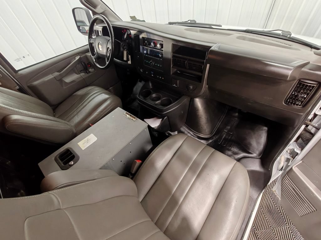 Used 2022 Chevrolet Express 2500 w/ Driver Convenience Package RWD image 26
