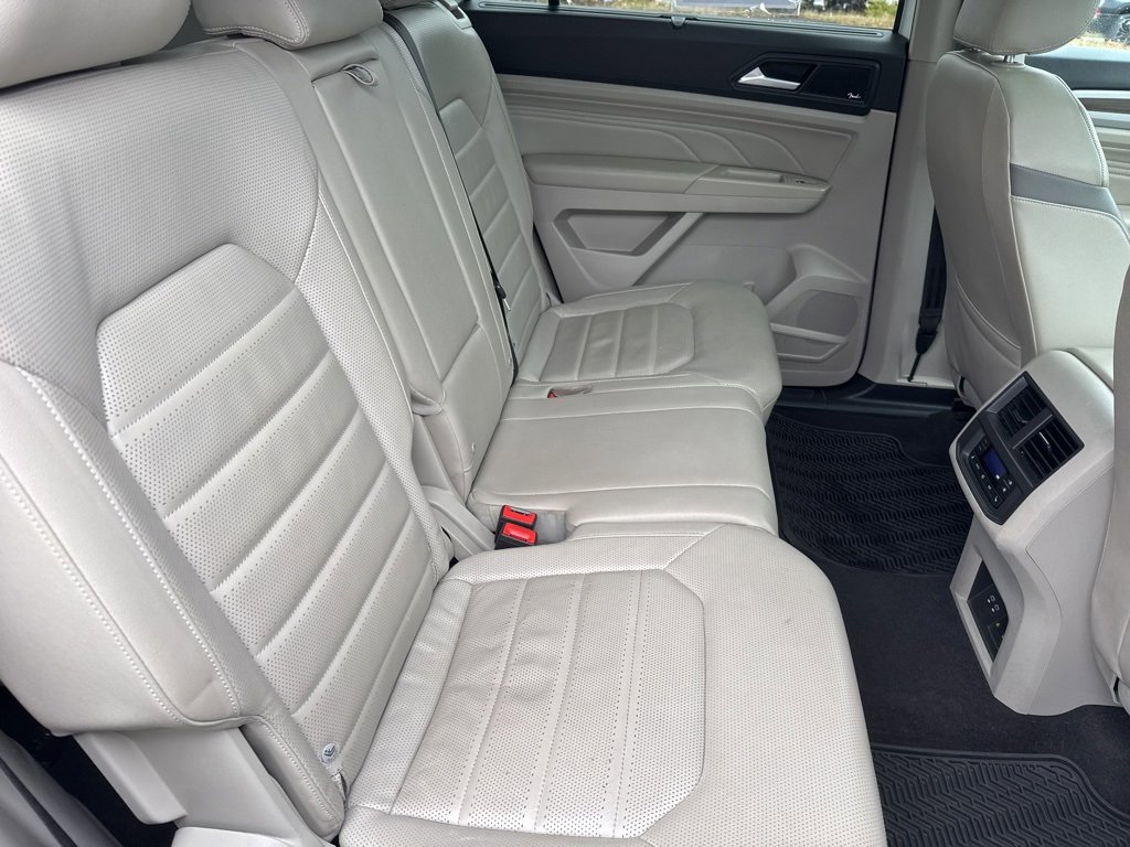 Used 2021 Volkswagen Atlas SEL Premium image 24