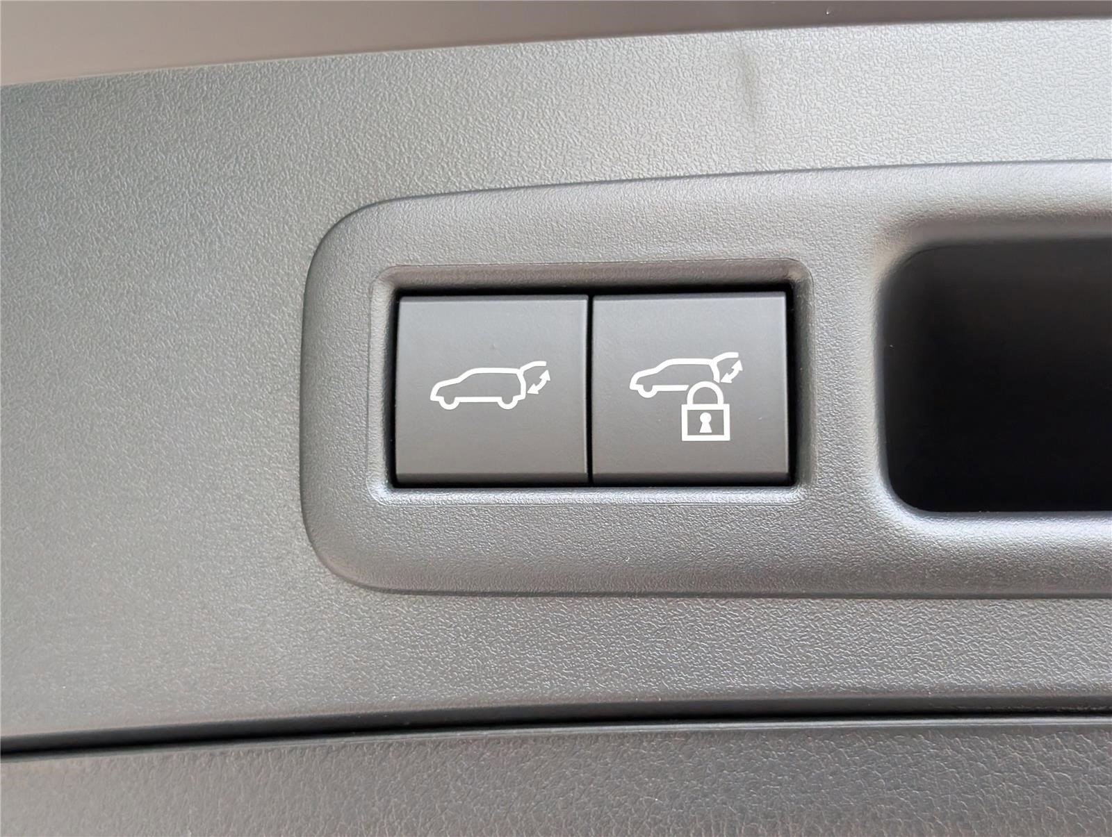 New 2026 Lexus UX 300h AWD image 9