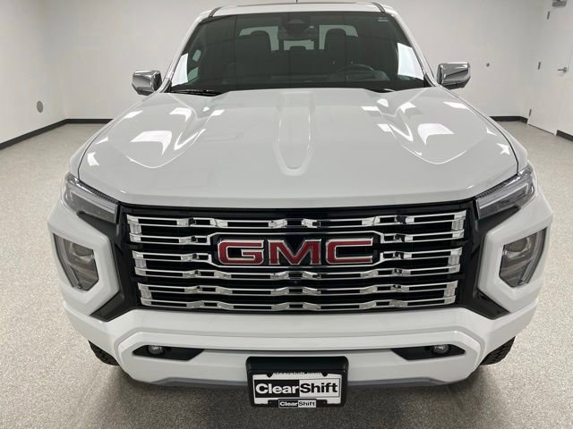 Used 2023 GMC Canyon Denali AWD/4WD image 3