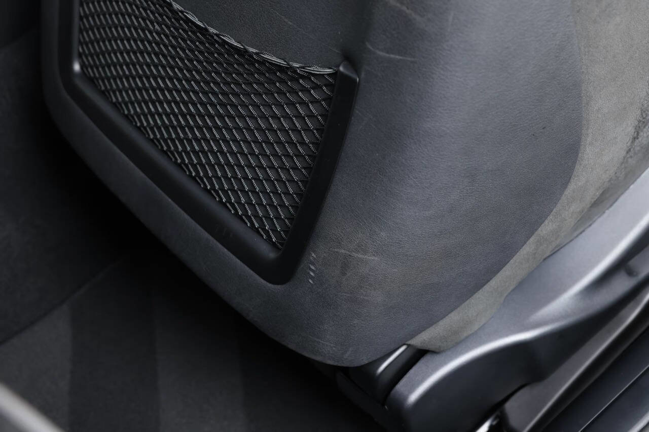 Used 2004 BMW 330Ci 330Ci 2dr Coupe image 79