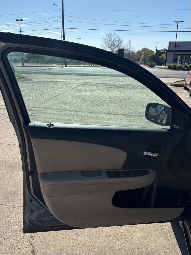 Used 2013 Chrysler 200 Limited w/ Sun/Sound Group image 8