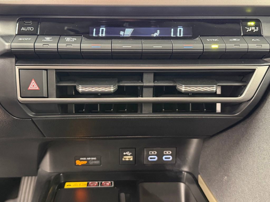 Used 2026 Toyota Camry LE image 32