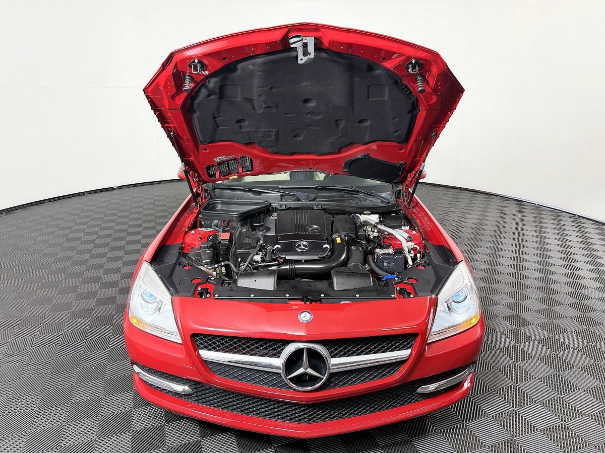 Used 2015 Mercedes-Benz SLK 250 image 19