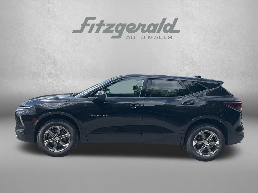 New 2026 Chevrolet Blazer LT AWD/4WD image 3