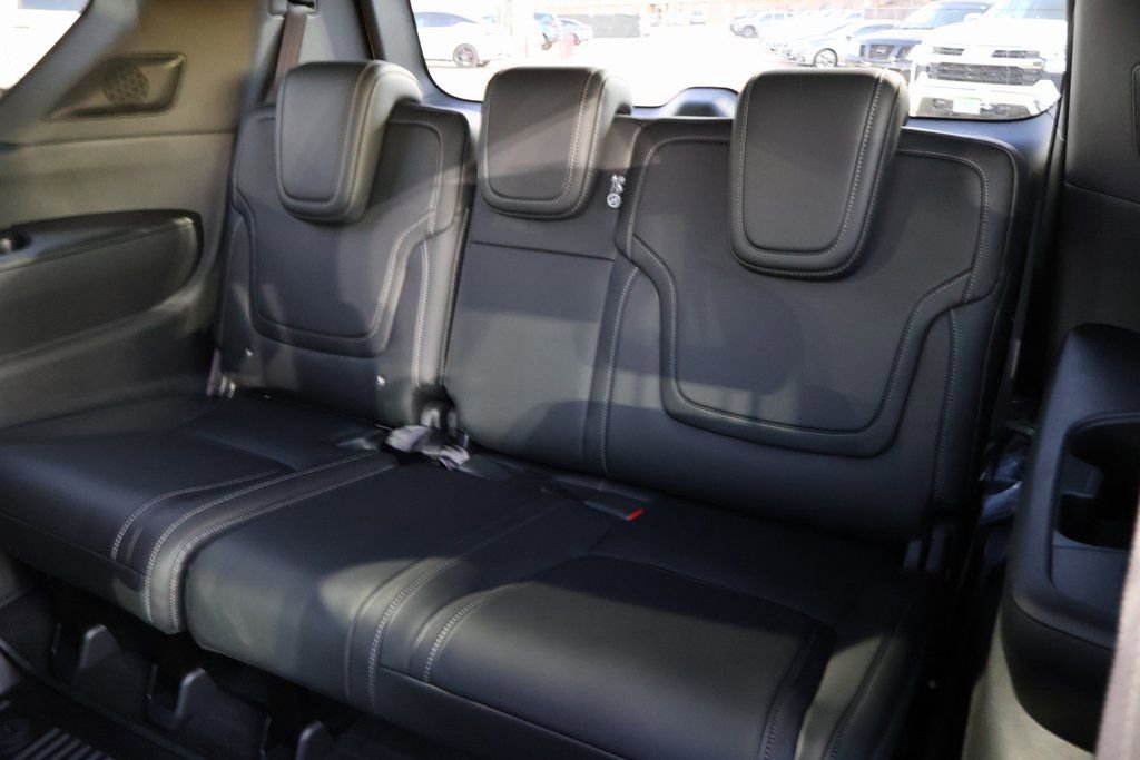 New 2026 Nissan Armada PRO-4X w/ Captain's Chari Seat Package image 10