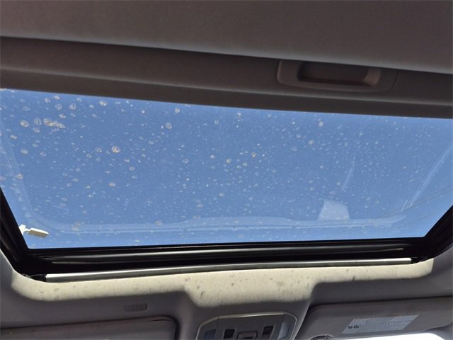 Used 2020 Toyota Highlander XLE image 31