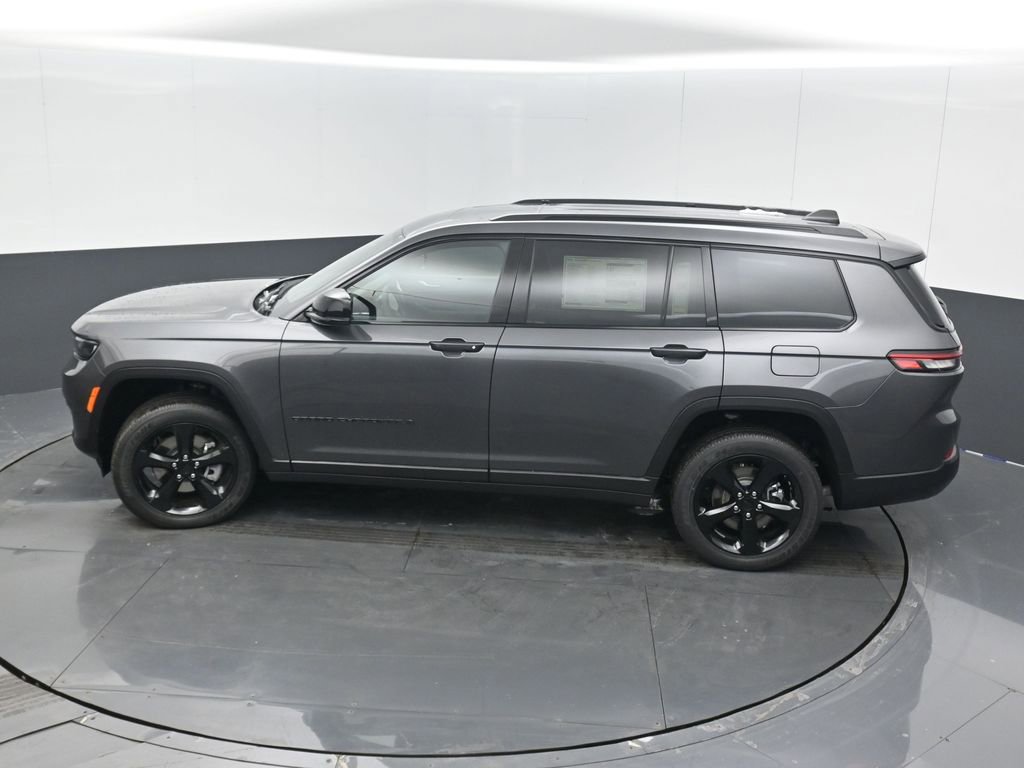 New 2025 Jeep Grand Cherokee L Altitude image 42