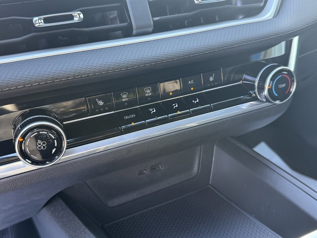 New 2026 Chevrolet Equinox LT w/ Safety and Technology Package image 21