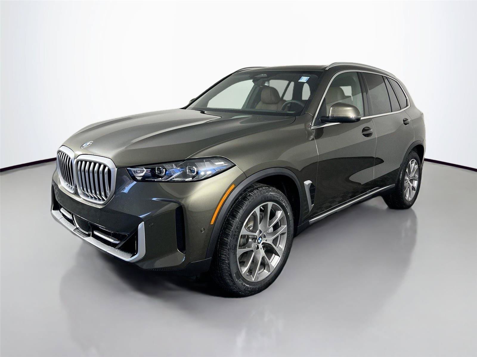 Used 2026 BMW X5 xDrive40i AWD/4WD image 2