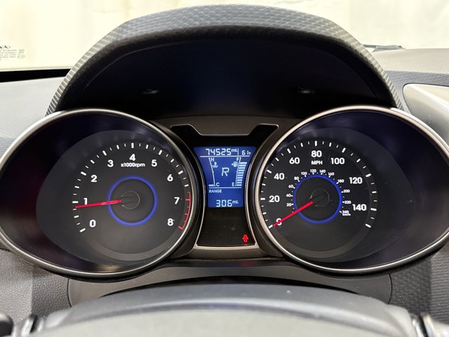 Used 2017 Hyundai Veloster Value Edition image 19