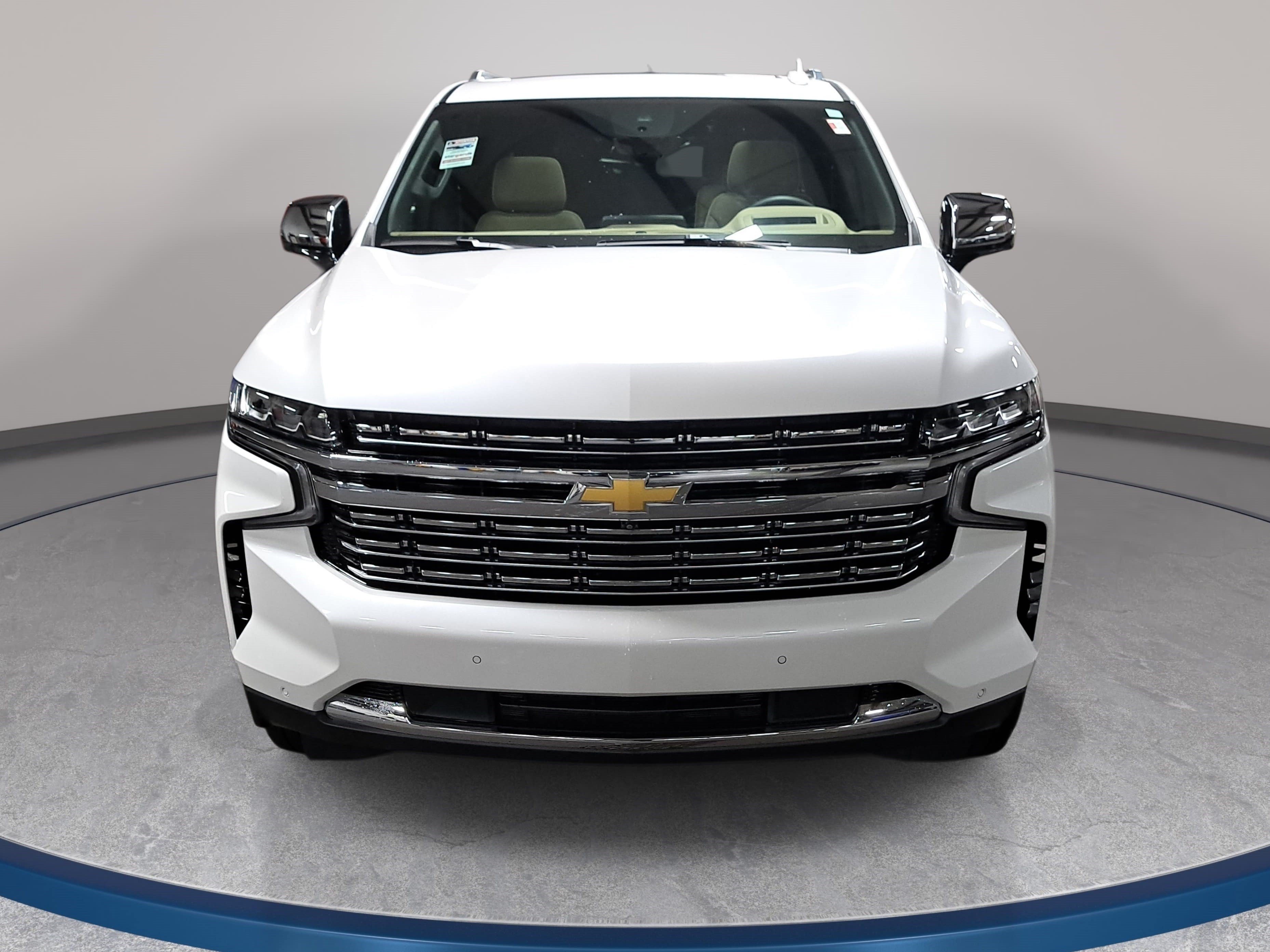 Used 2024 Chevrolet Suburban Premier AWD/4WD image 2