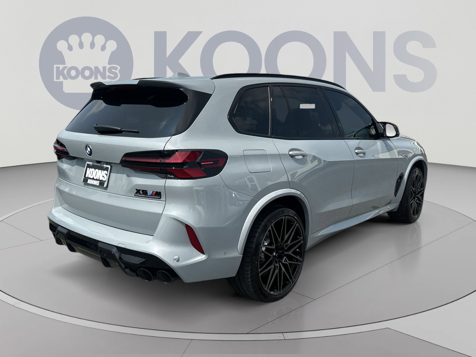 Used 2025 BMW X5 M Competition w/ Executive Package AWD/4WD image 16