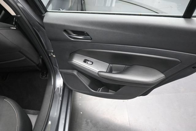 Used 2024 Nissan Altima 2.5 SV FWD image 32