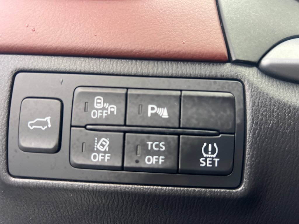 Used 2016 MAZDA CX-9 Signature AWD/4WD image 21