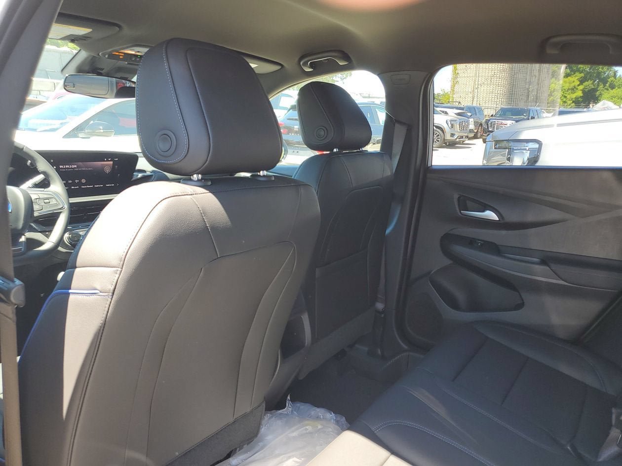 New 2026 Buick Envista Sport Touring w/ Convenience I Package FWD image 9