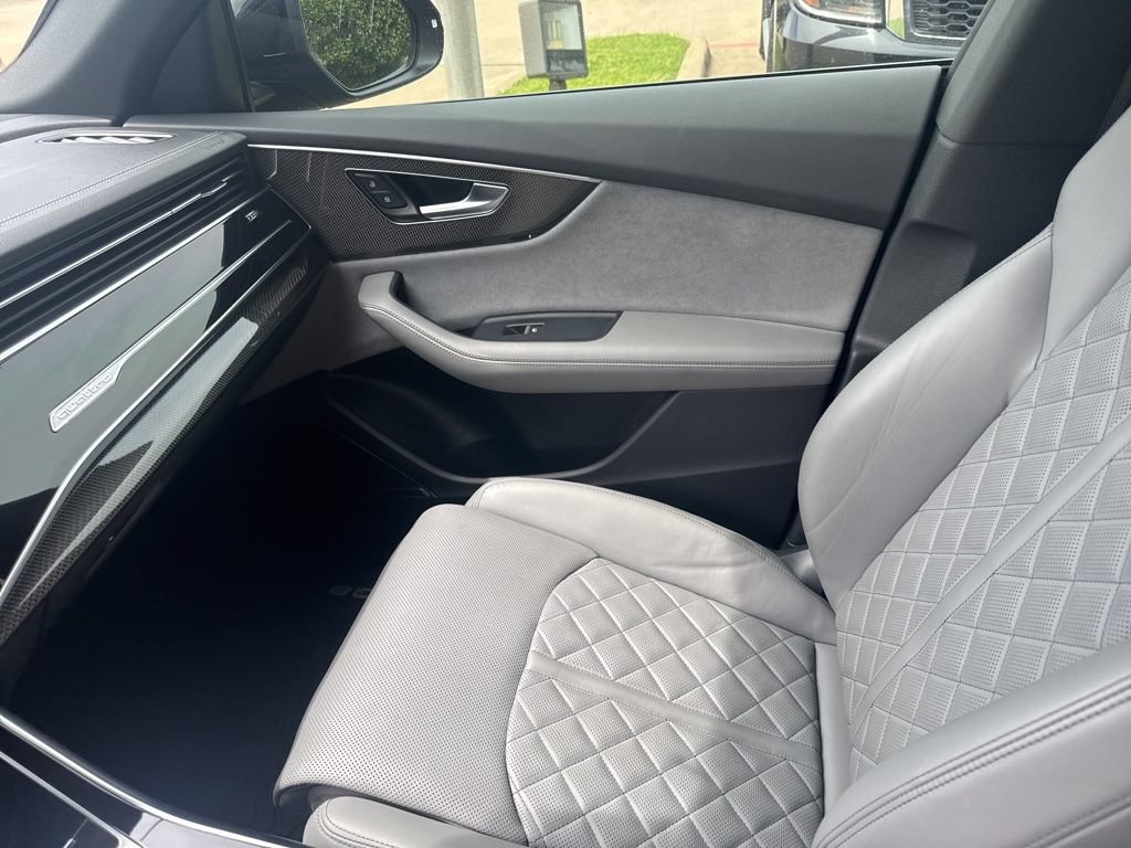 Used 2023 Audi SQ8 Premium Plus AWD/4WD image 20
