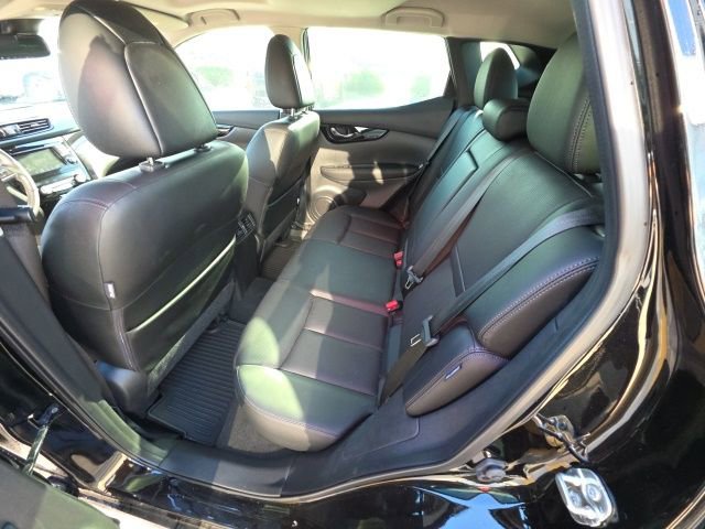 Used 2022 Nissan Rogue Sport SL w/ Premium Package image 24