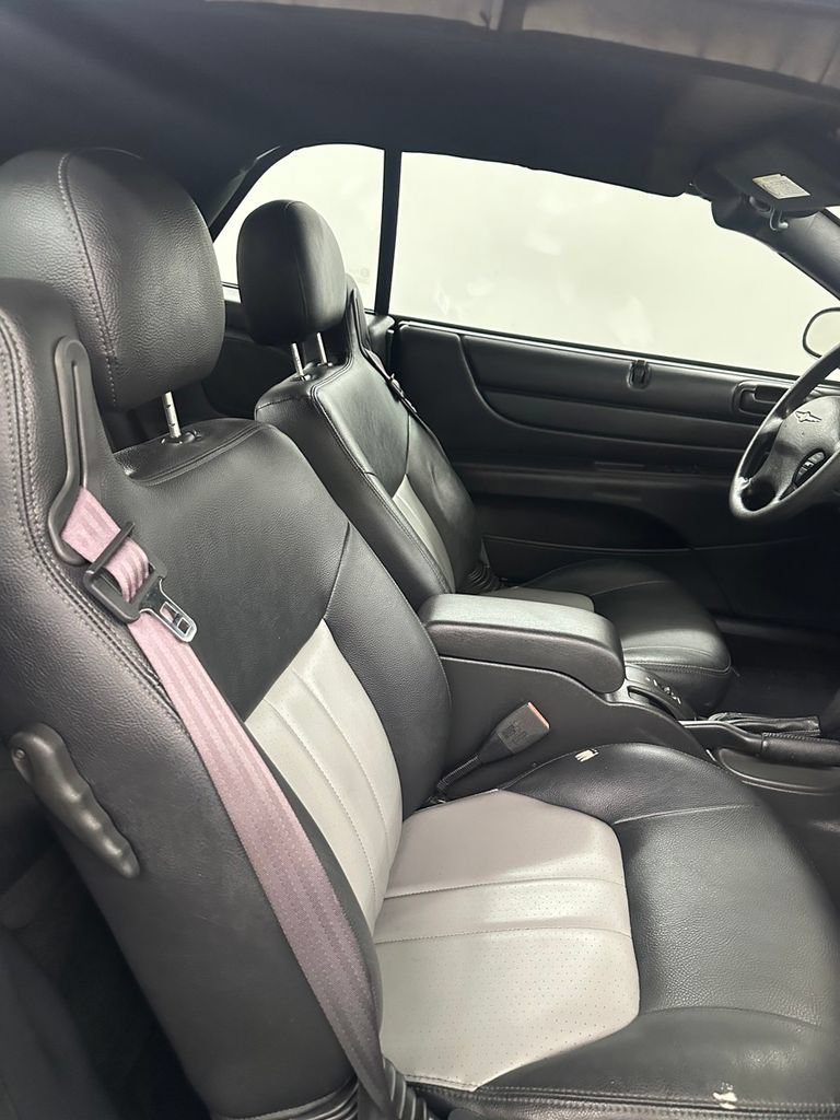Used 2005 Chrysler Sebring GTC FWD image 28