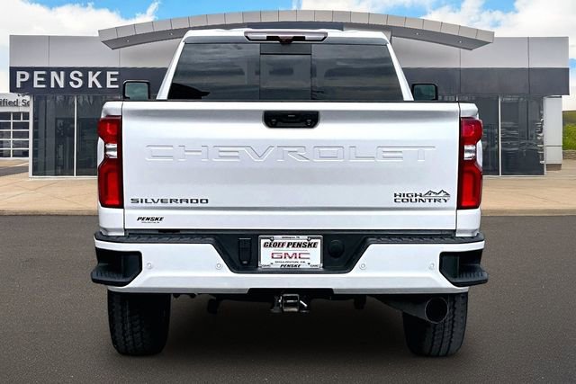 Used 2024 Chevrolet Silverado 2500 High Country w/ Technology Package image 4